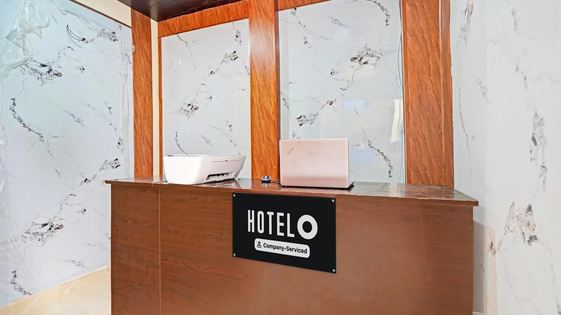 Super Hotel O Varanasi Banaras Junction Formerly Girija Palace 4*,  India