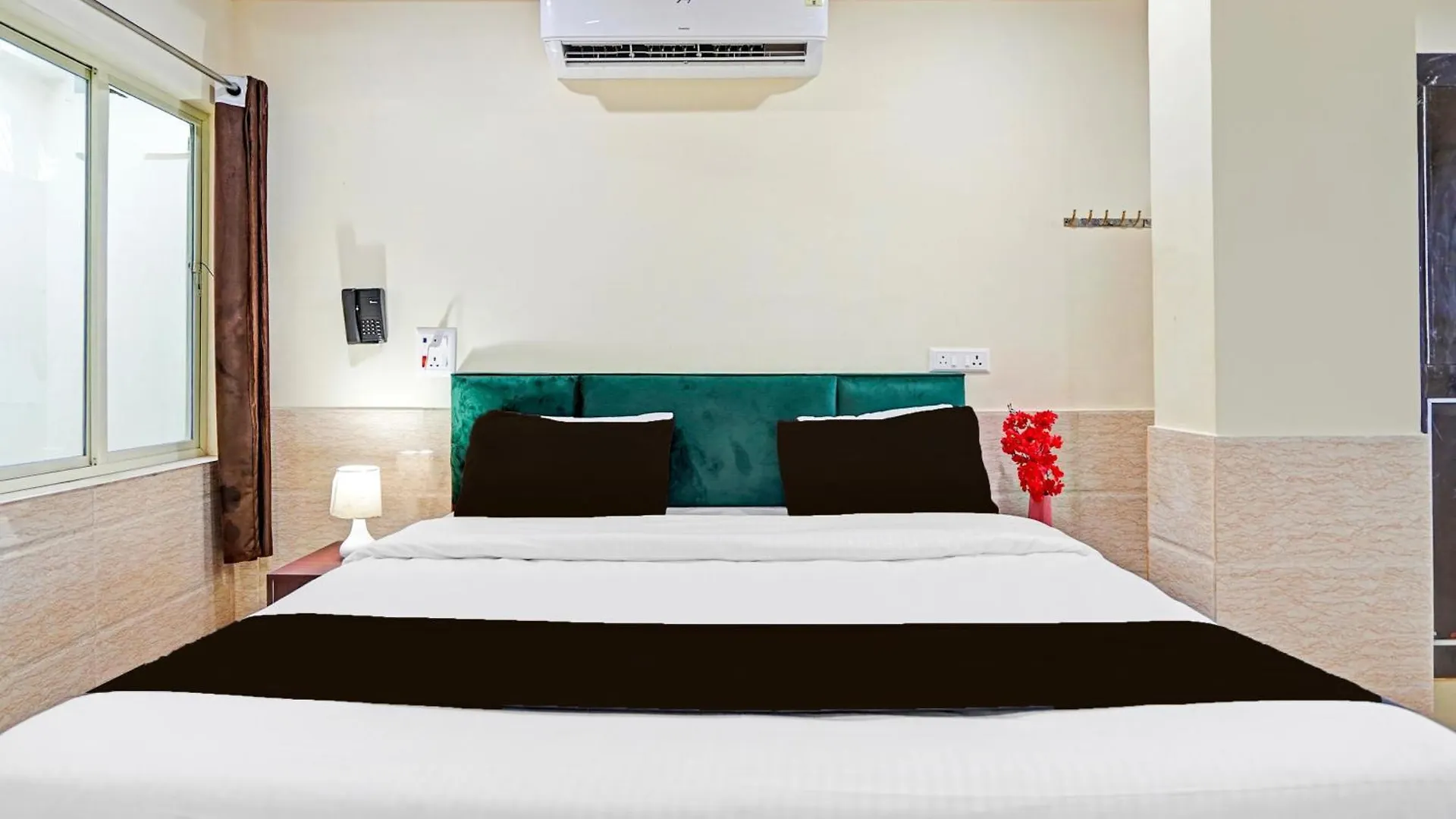 Super Hotel O Varanasi Banaras Junction Formerly Girija Palace