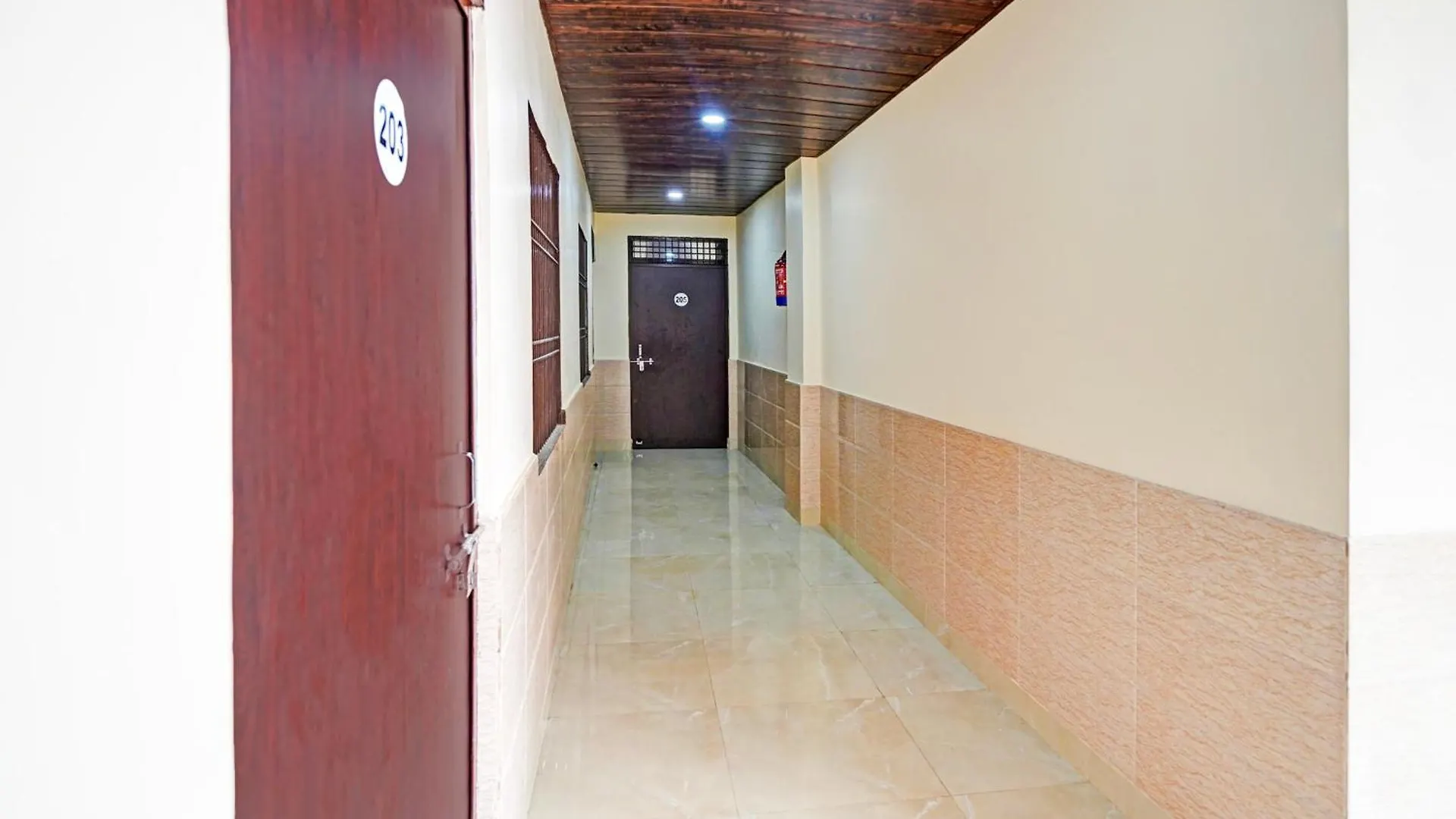 Super Hotel O Varanasi Banaras Junction Formerly Girija Palace 4*,